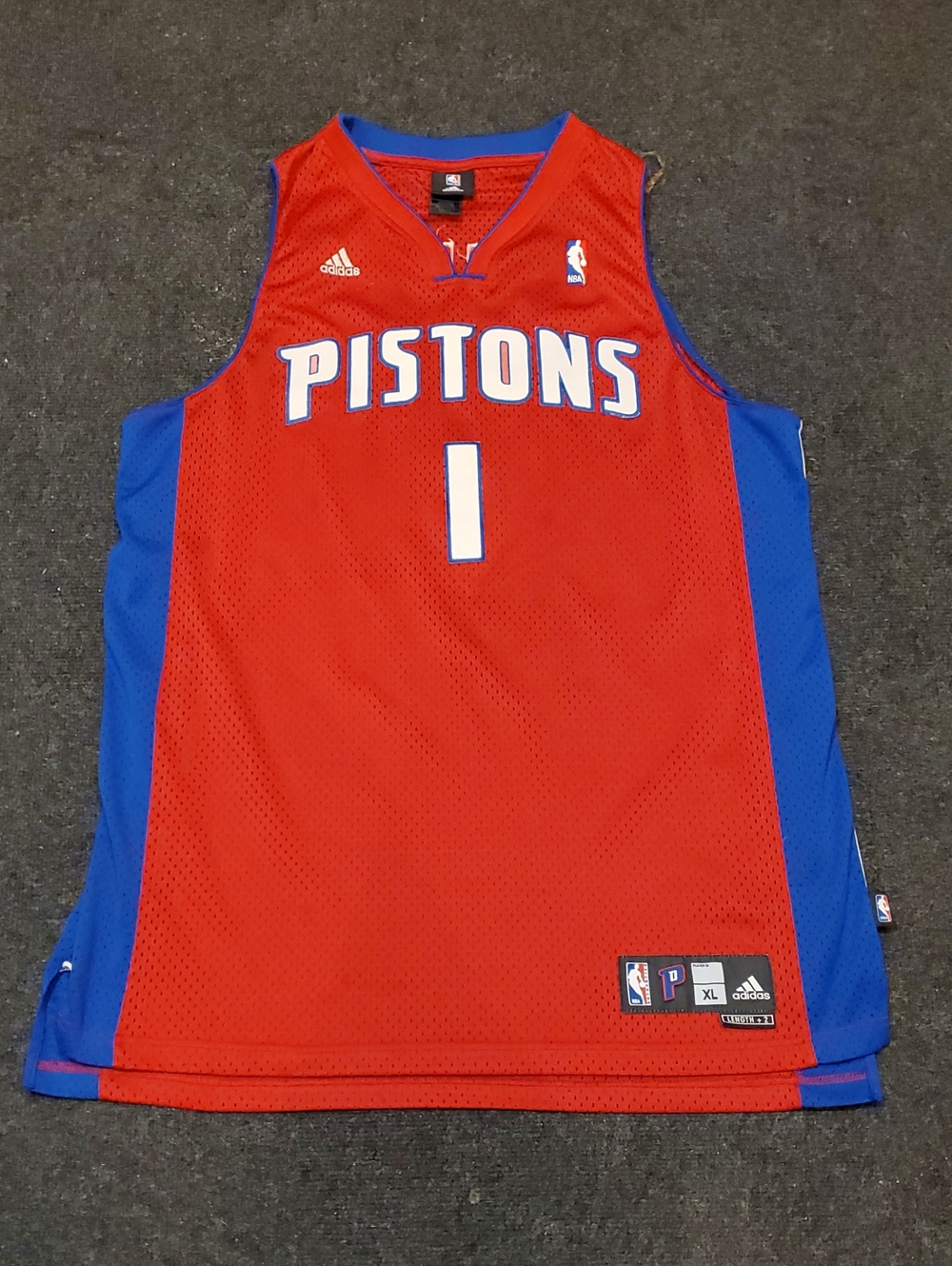 NBA Authentic Vintage Adidas Detroit Pistons Chauncey Billups Jersey...🏀